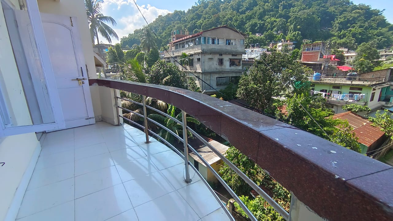 Unfurnished 3bhk in South Sarania, Manipuri Rajbari, Guwahati, Assam, India for Rent